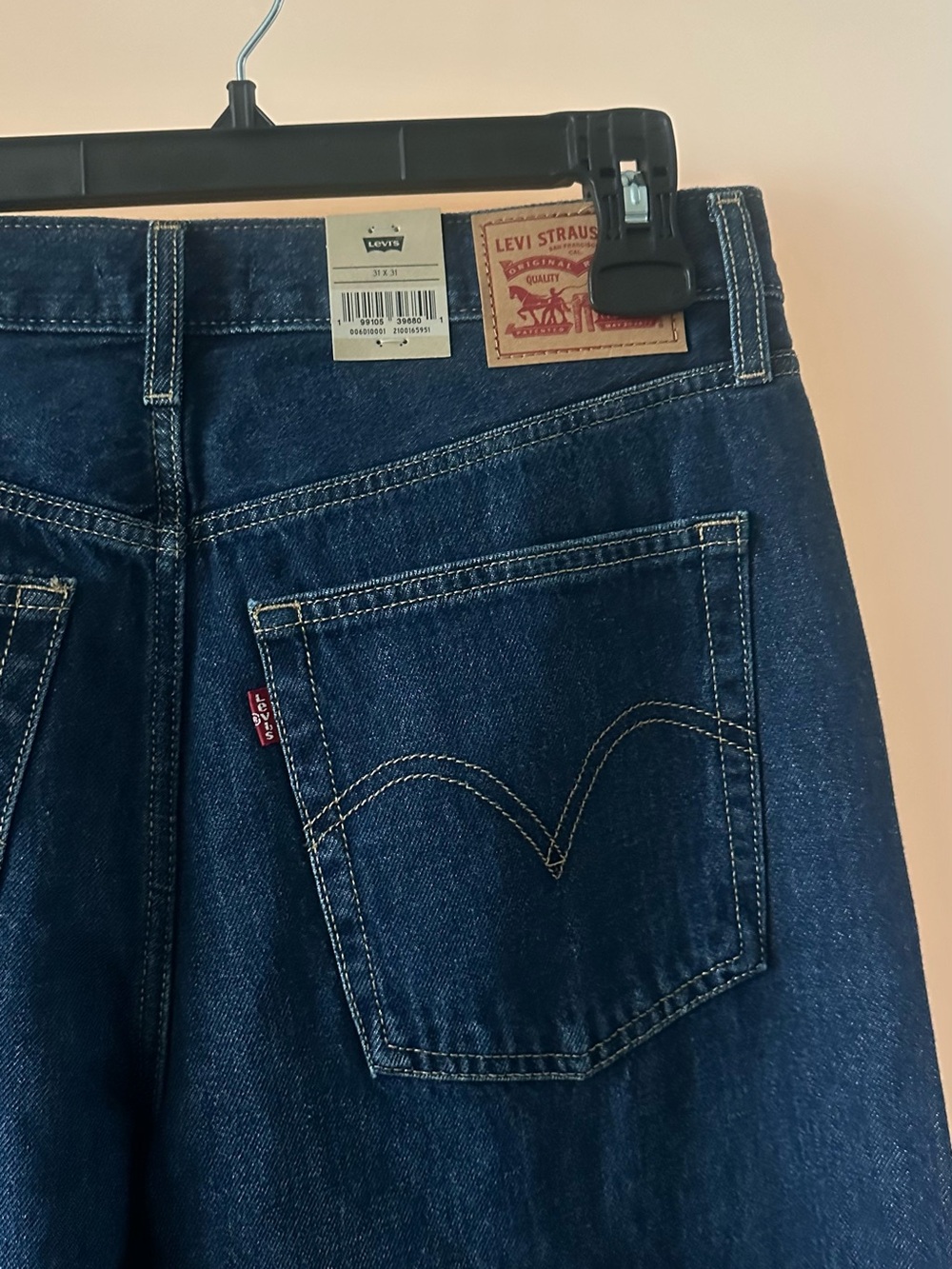 Levi's Women's Middy Loose Bootcut Jeans 31x31 NWT Dark Wash - Picture 5 of 11